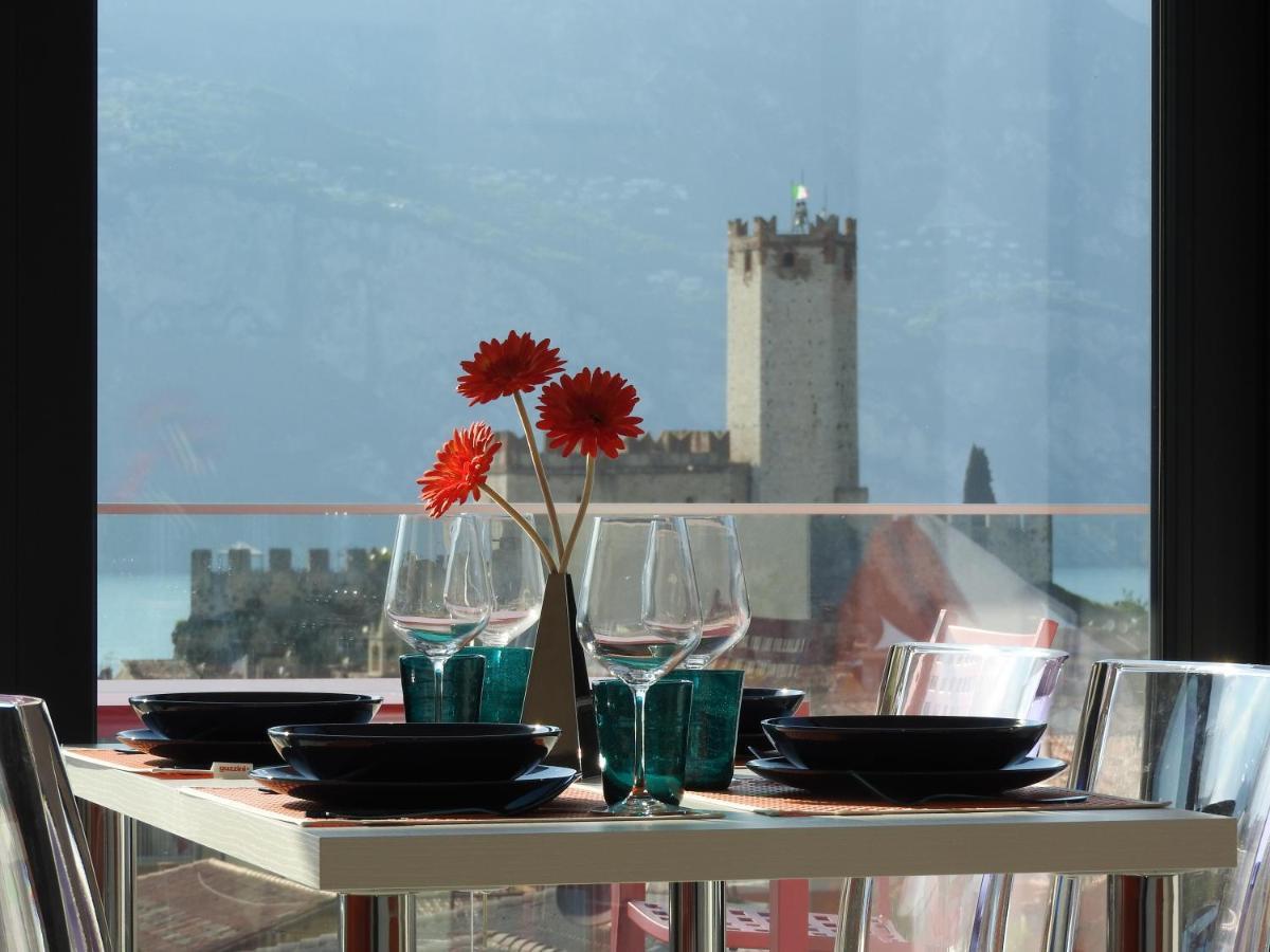 Ferienwohnung Blue Sky Garda - Sunset Malcesine Exterior foto