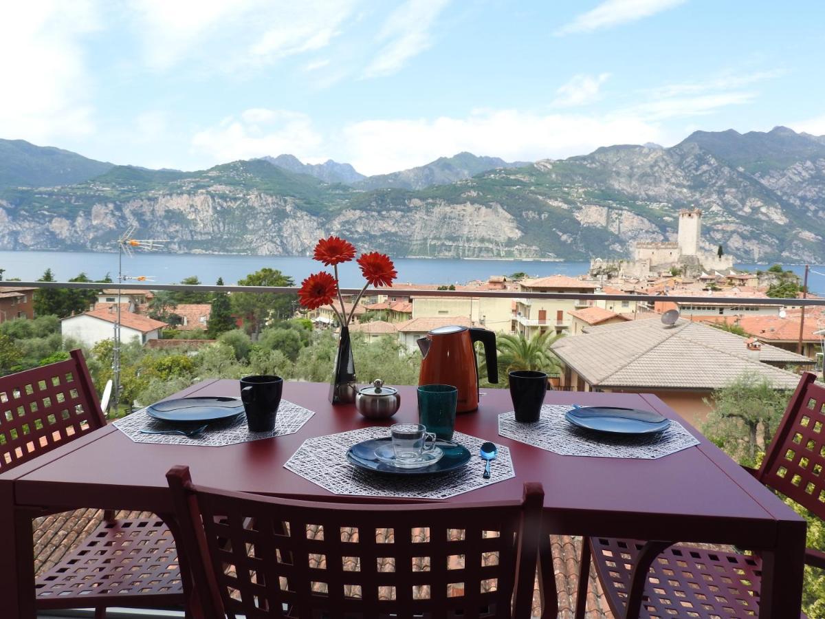 Ferienwohnung Blue Sky Garda - Sunset Malcesine Exterior foto