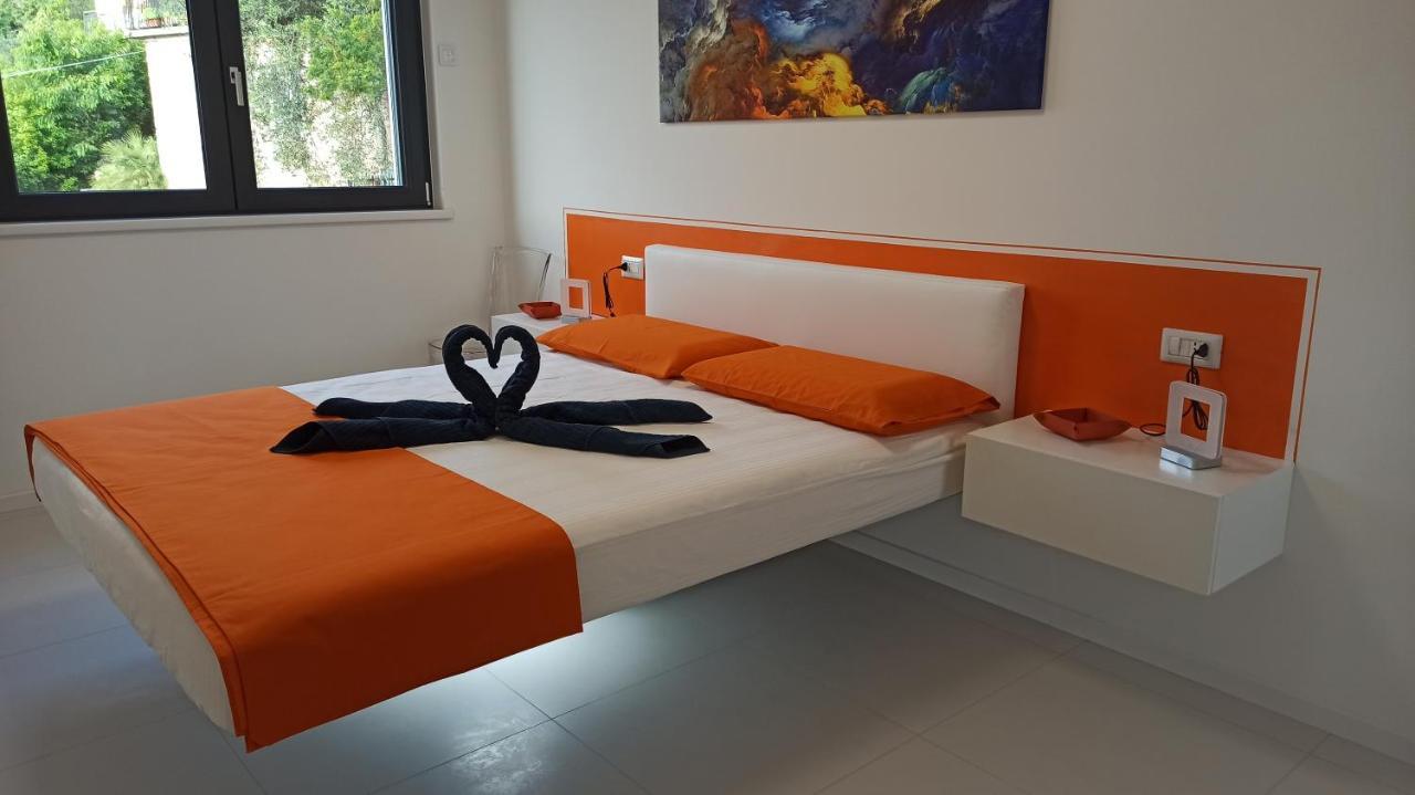 Ferienwohnung Blue Sky Garda - Sunset Malcesine Exterior foto